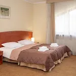 Hotel Muszyna 무스지나