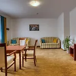 Hotel Muszyna 3* 무스지나