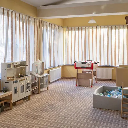 호텔 Hotel Muszyna 3*