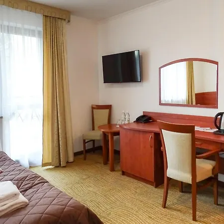מלון Hotel Muszyna