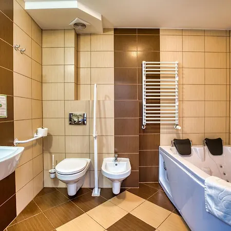 Hotel Muszyna 호텔
