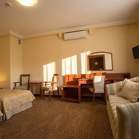 Hotel Muszyna מלון 3*